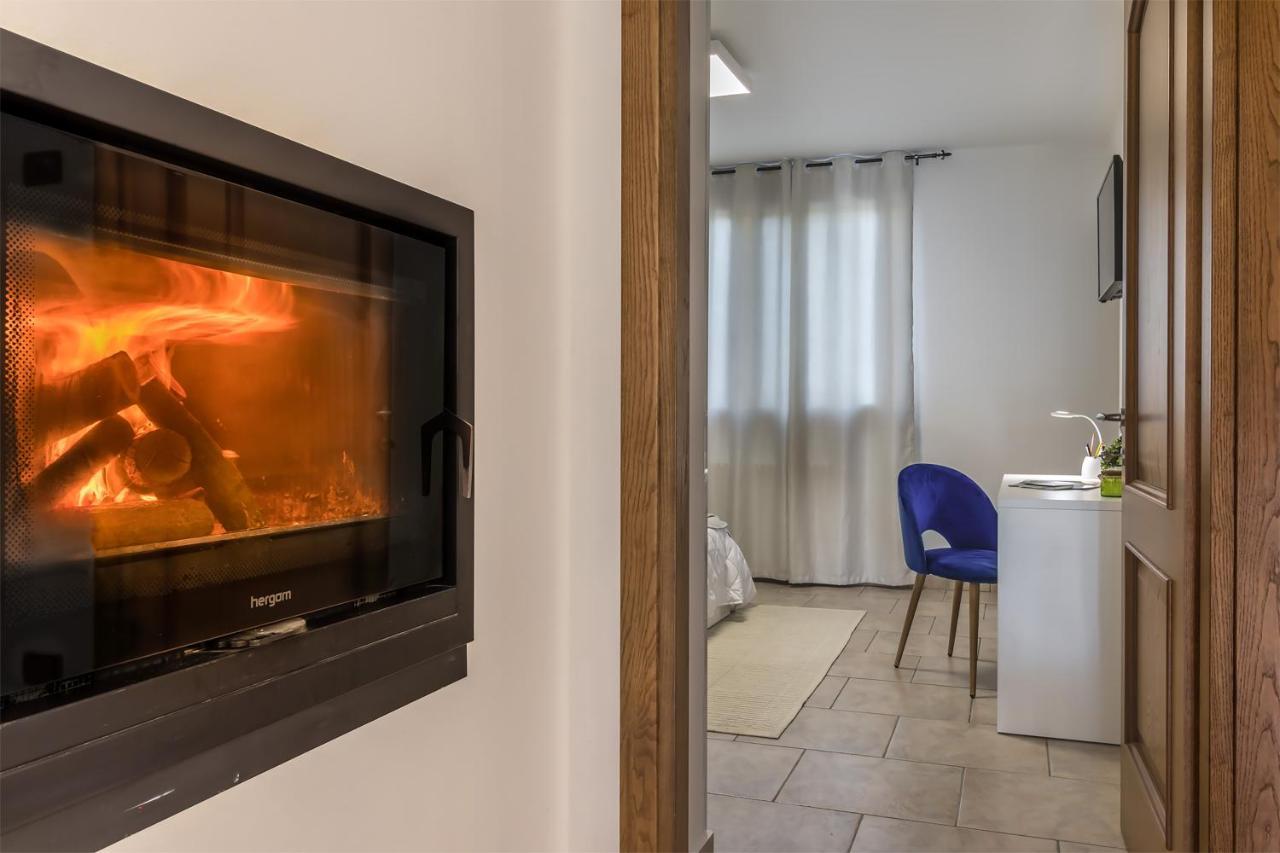 Wanderlust Apt In Villa Con Piscina - 45 Min Venezia - Zona Unesco San Pietro Di Feletto Buitenkant foto