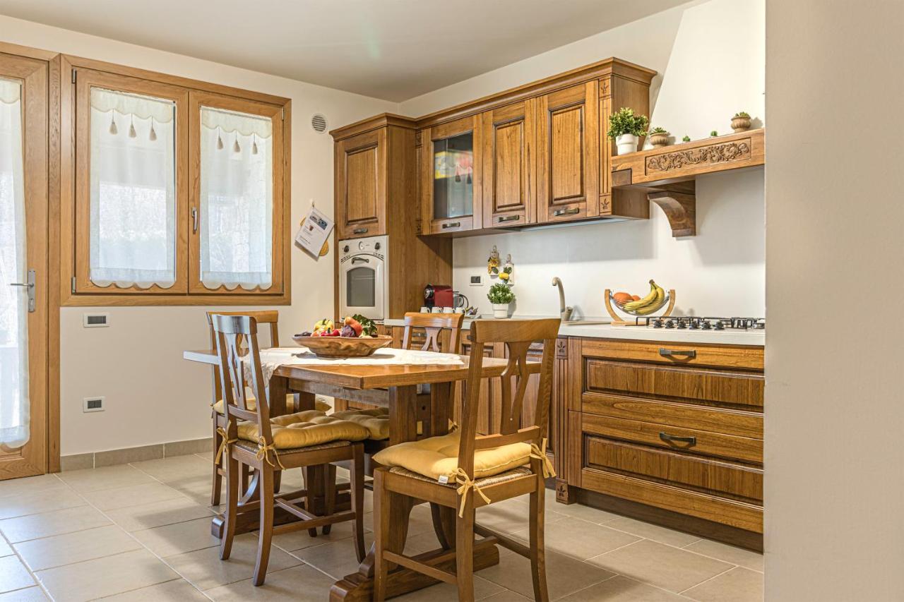 Wanderlust Apt In Villa Con Piscina - 45 Min Venezia - Zona Unesco San Pietro Di Feletto Buitenkant foto